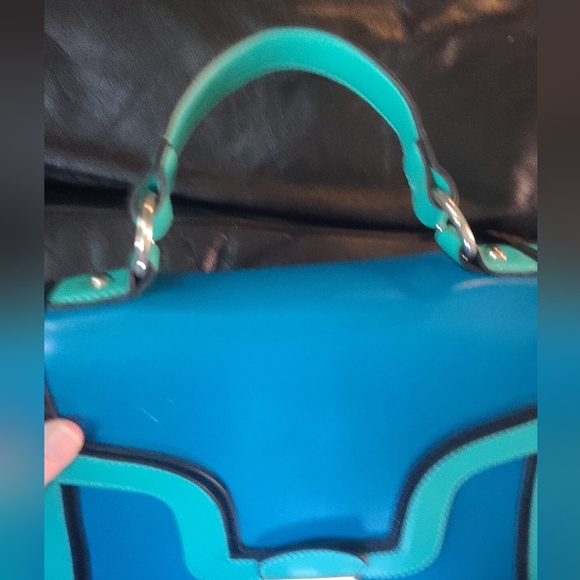 Via by Vieta HOST PICK! 🎈🎉✨️NWT gorgeous structured teal handbag 9x9x3.5 - Picture 3 of 8